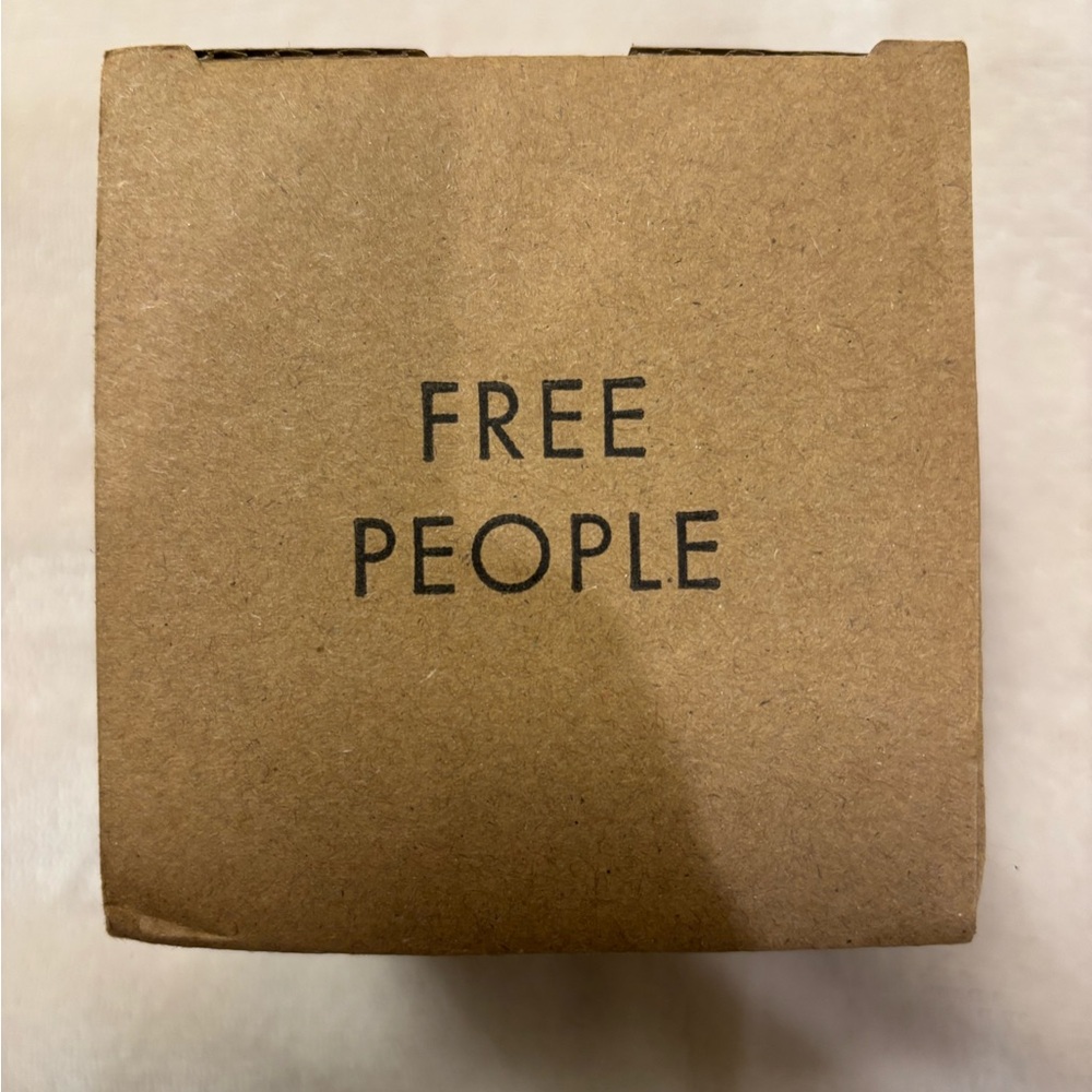 Free People 1809 Collection Candle Lodge - Patchouli Palo Santo